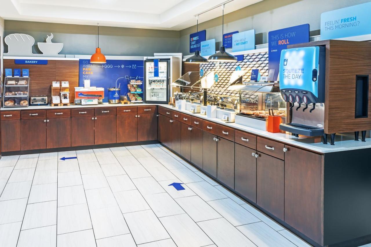 Express & South By Ihg Hotel Lafayette