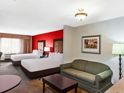 Express & South By Ihg Hotel